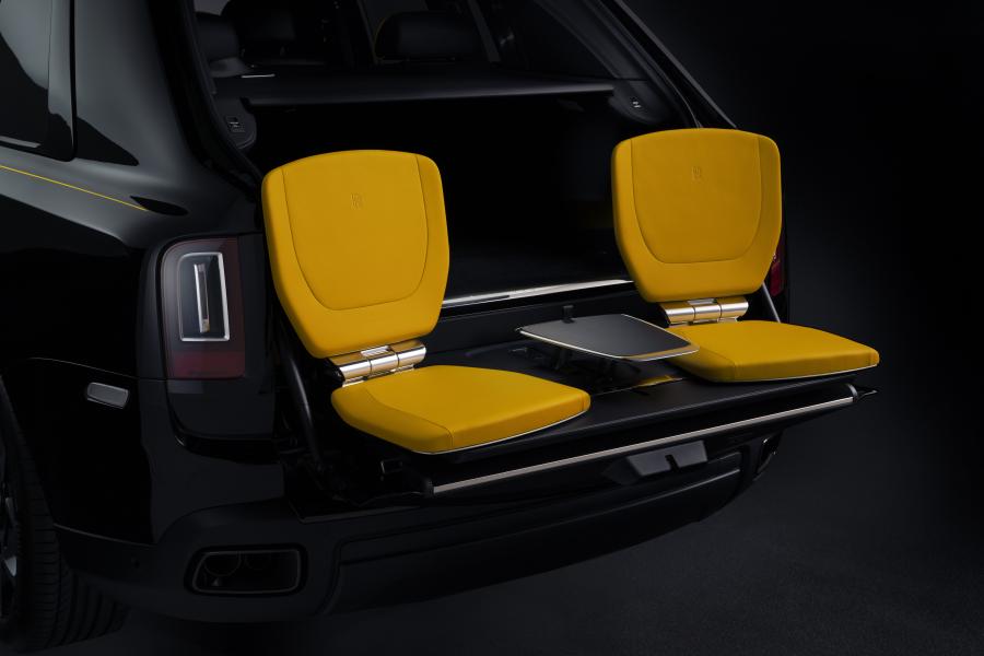Багажник Rolls-Royce Cullinan Black Badge 2019 года  (UK) (фото 20 из 20)